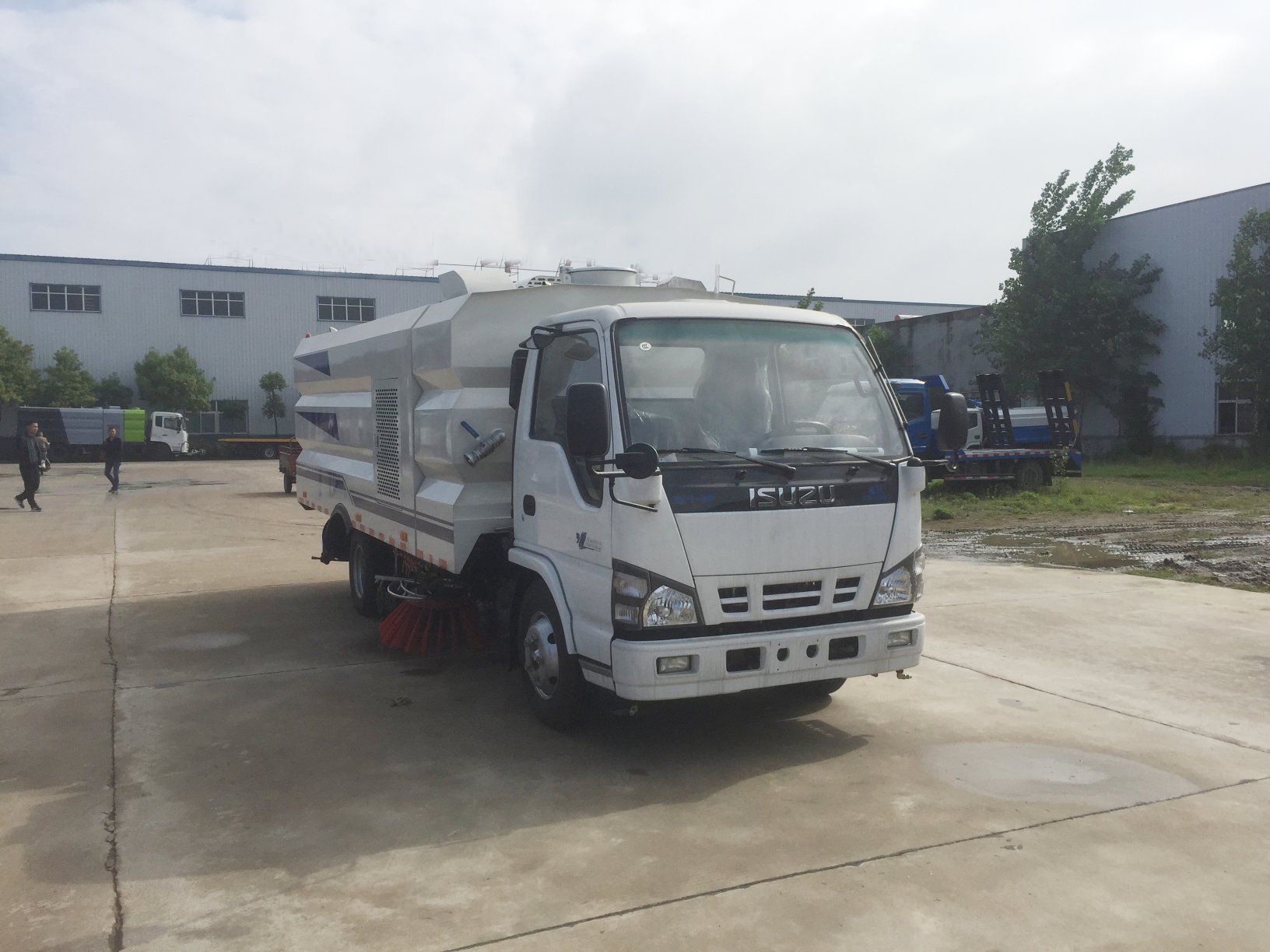 國(guó)六五十鈴洗掃車(chē)