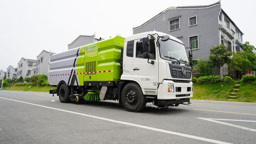 國(guó)六東風(fēng)天錦洗掃車(chē)